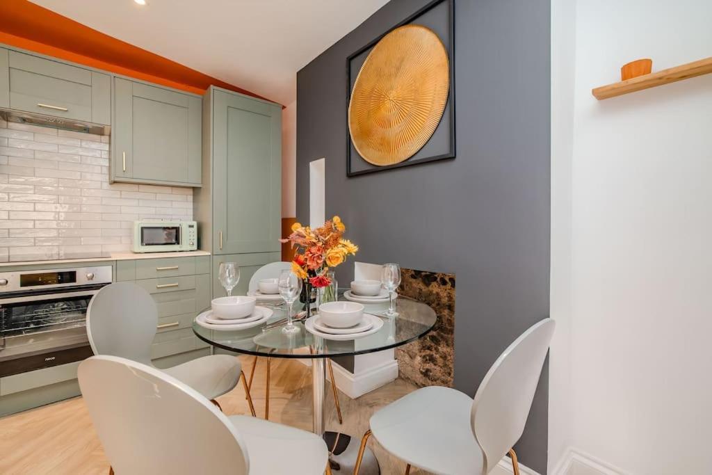 Casa vacanze 2 Bedroom 2 Bath I Next To I Sleep 6 Hove